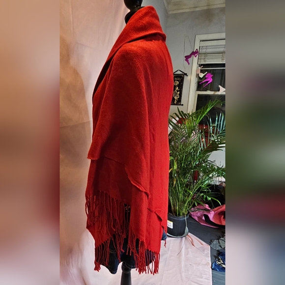 Bohemian Red Fringe Shawl Wrap / Toggle Front Cape - One Size - Picture 10 of 16